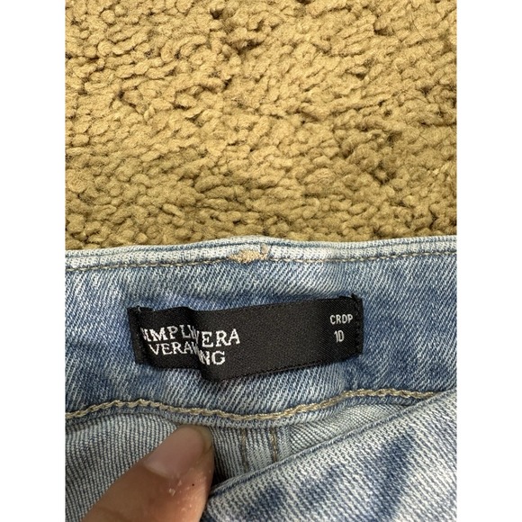 Vera Wang Jeans Crop Women 10 Distressed Light Blue Denim Straight Leg Baggy - Picture 2 of 6